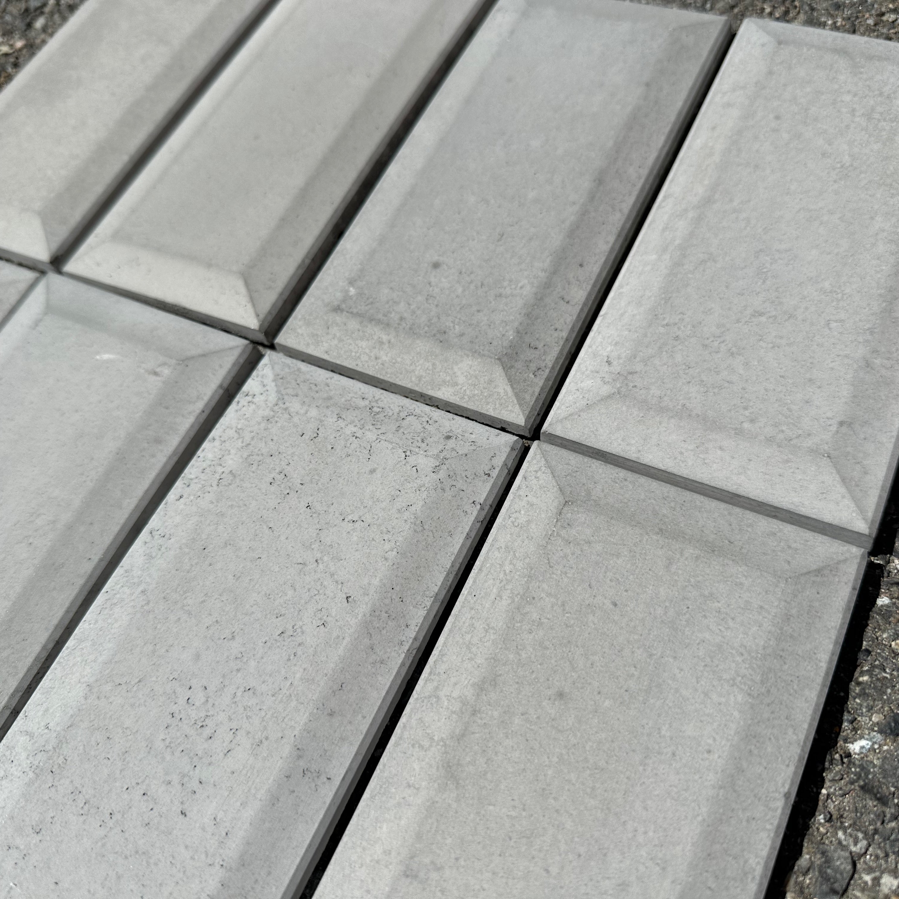 Tesselle | Sonia Starling 6"x3" Beveled Cement Wall Tile