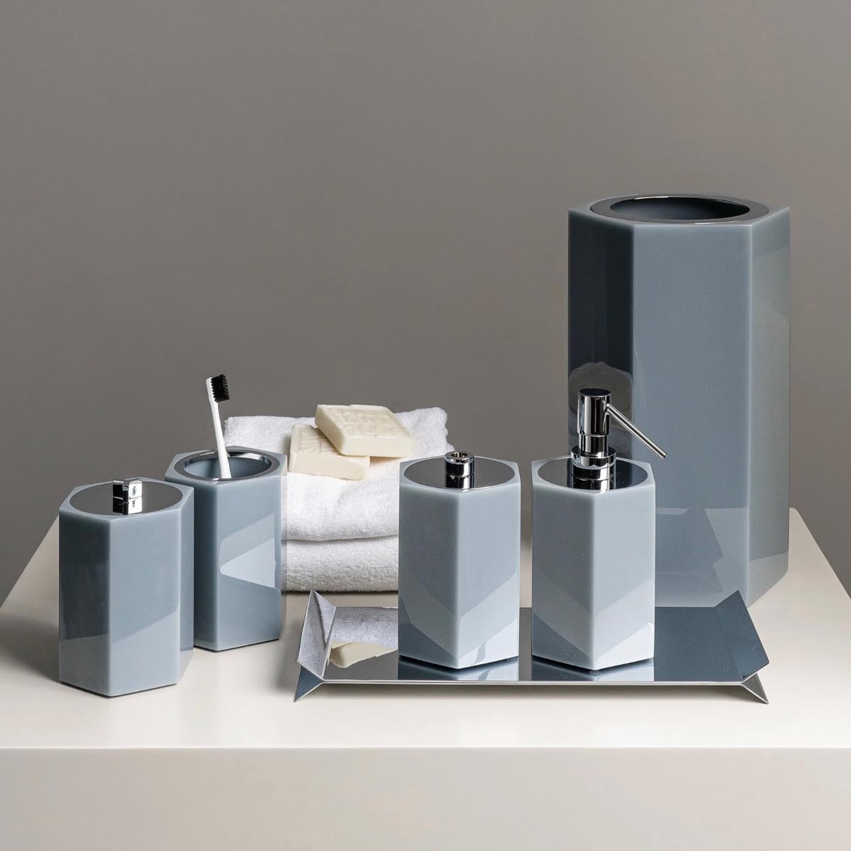 Vallvé | Hexa Soap Dispenser