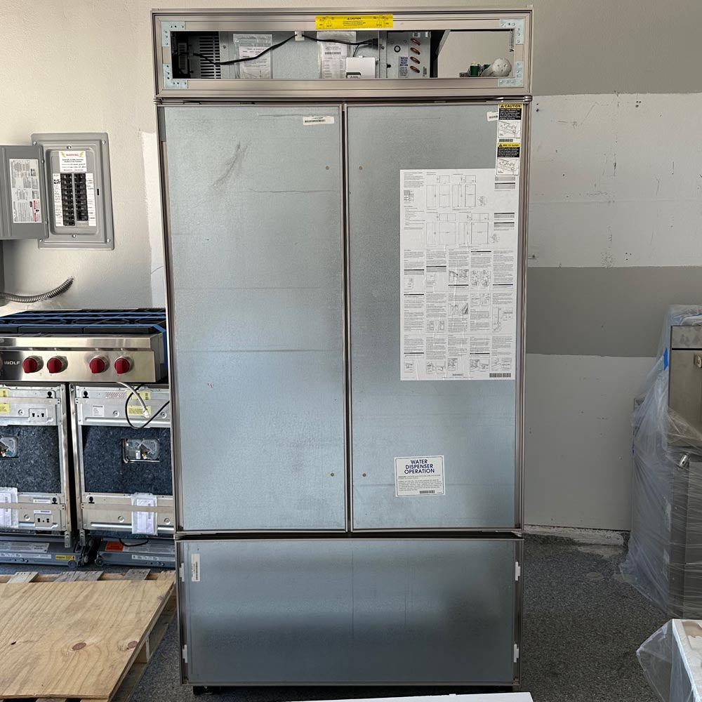Sub-Zero | 42" Classic French Door Refrigerator Freezer Dispenser - Panel Ready