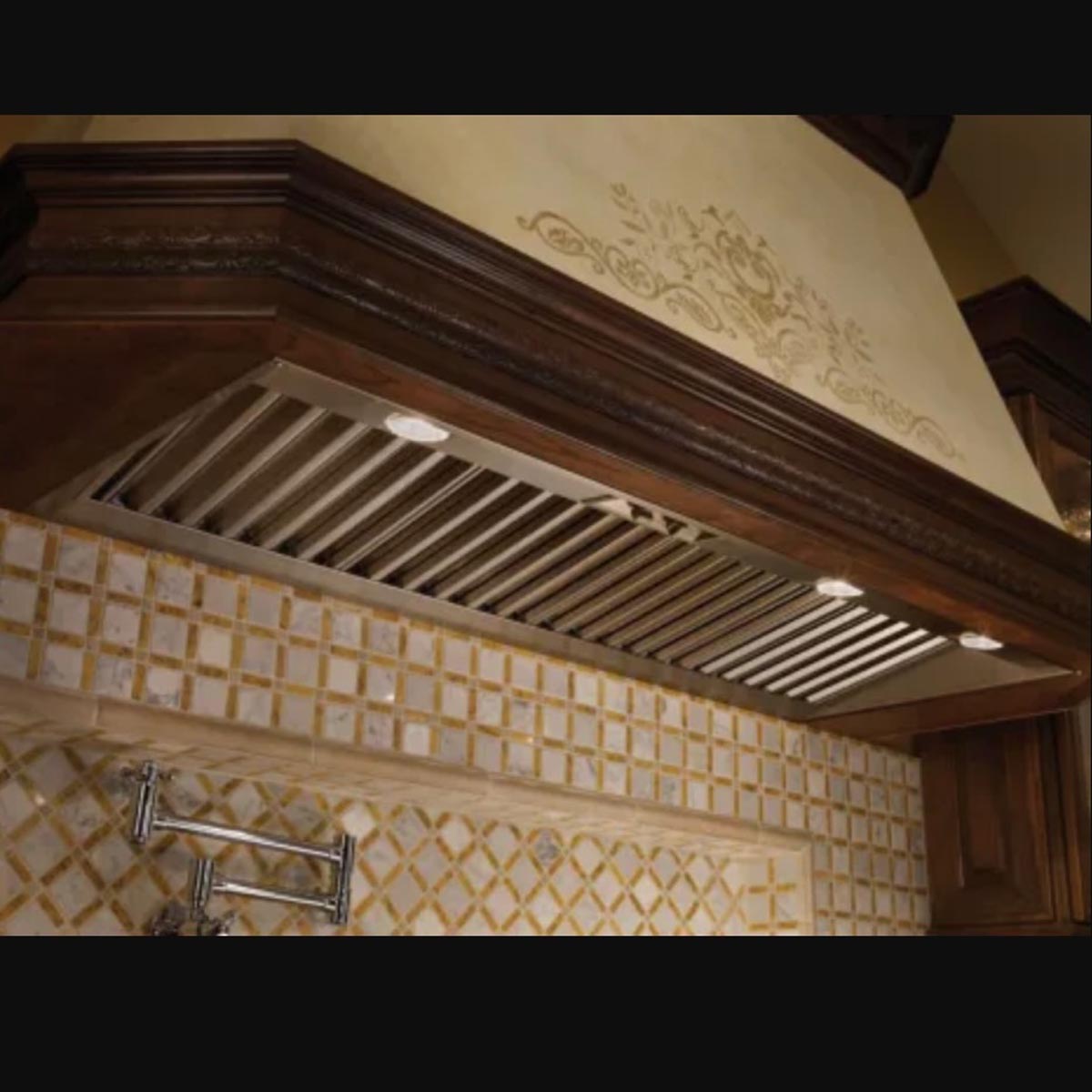 Wolf | 58" Pro Hood Liner - 19" Depth PL581912