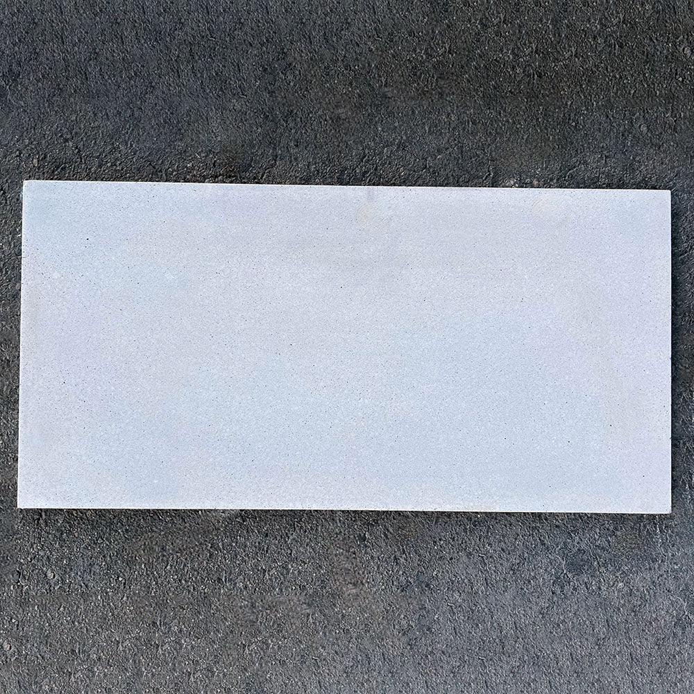 Concrete Collaborative | Trails Grey Ivory Flekk 16x24x3/4 in