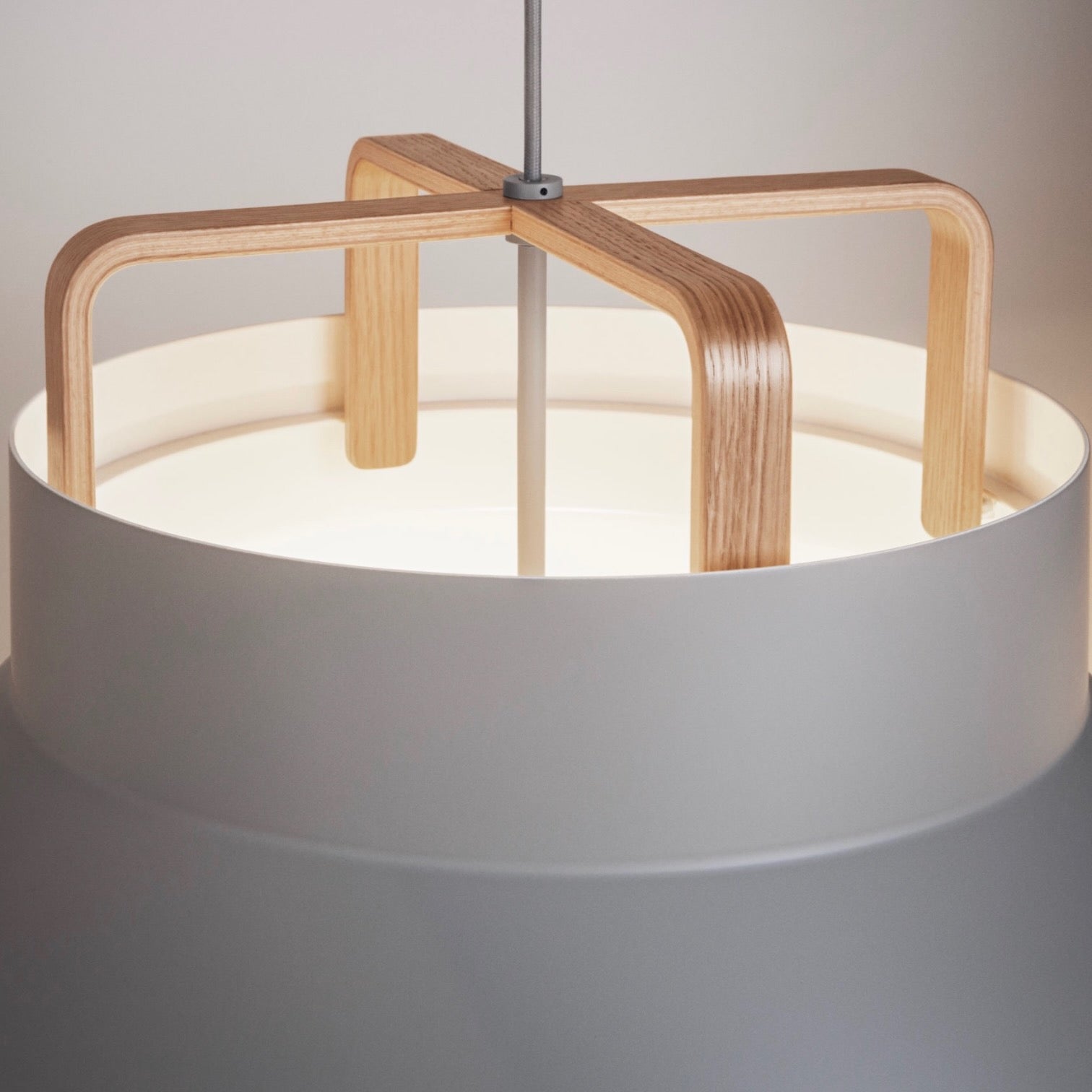 Million Design | Voyage M3 Pendant Light in Ceramic-style Aluminum w Wood